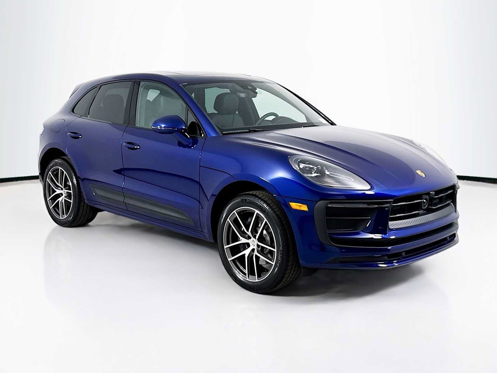 New 2026 Porsche Macan AWD/4WD image 7