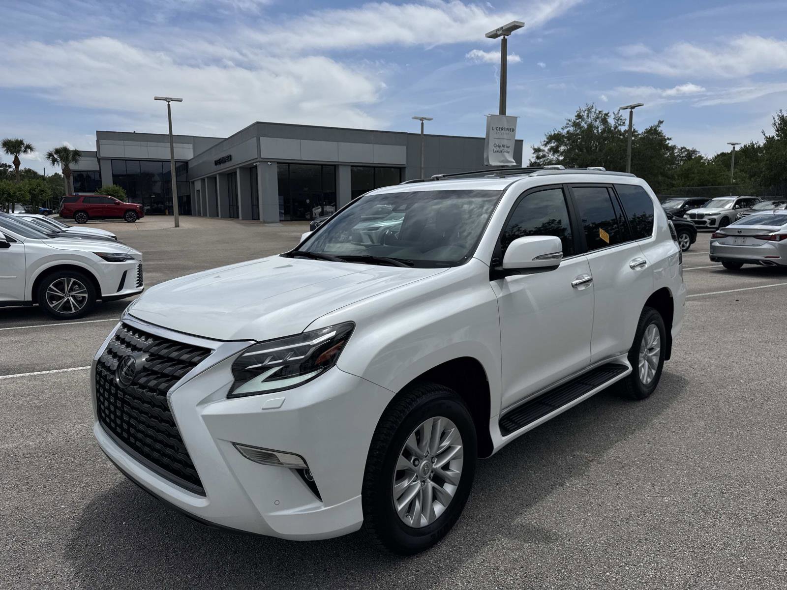 Certified 2022 Lexus GX 460 Premium w/ Premium Package AWD/4WD image 7