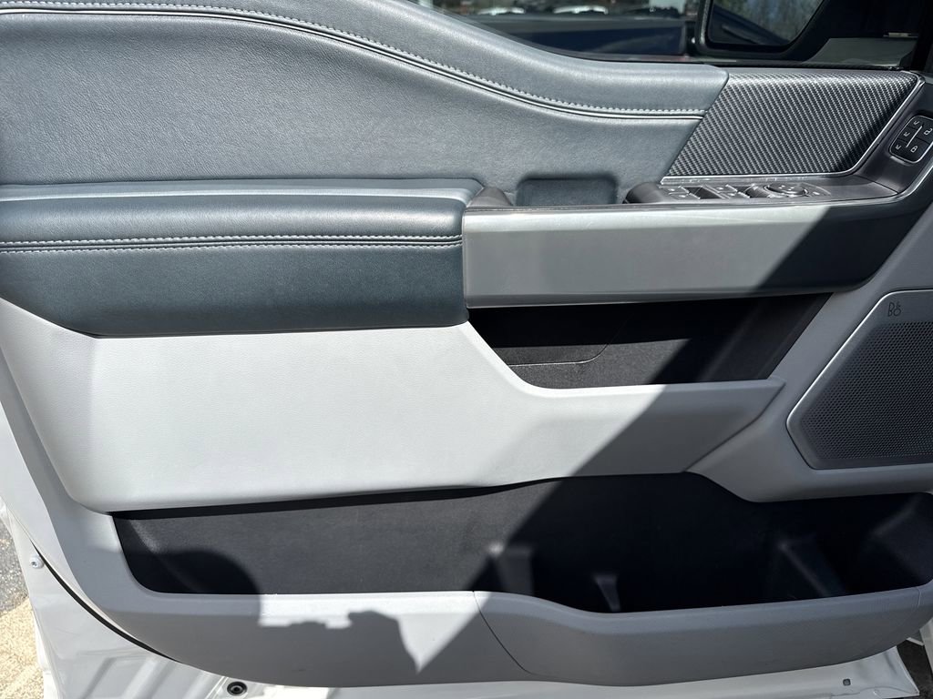 Used 2022 Ford F150 Limited image 9