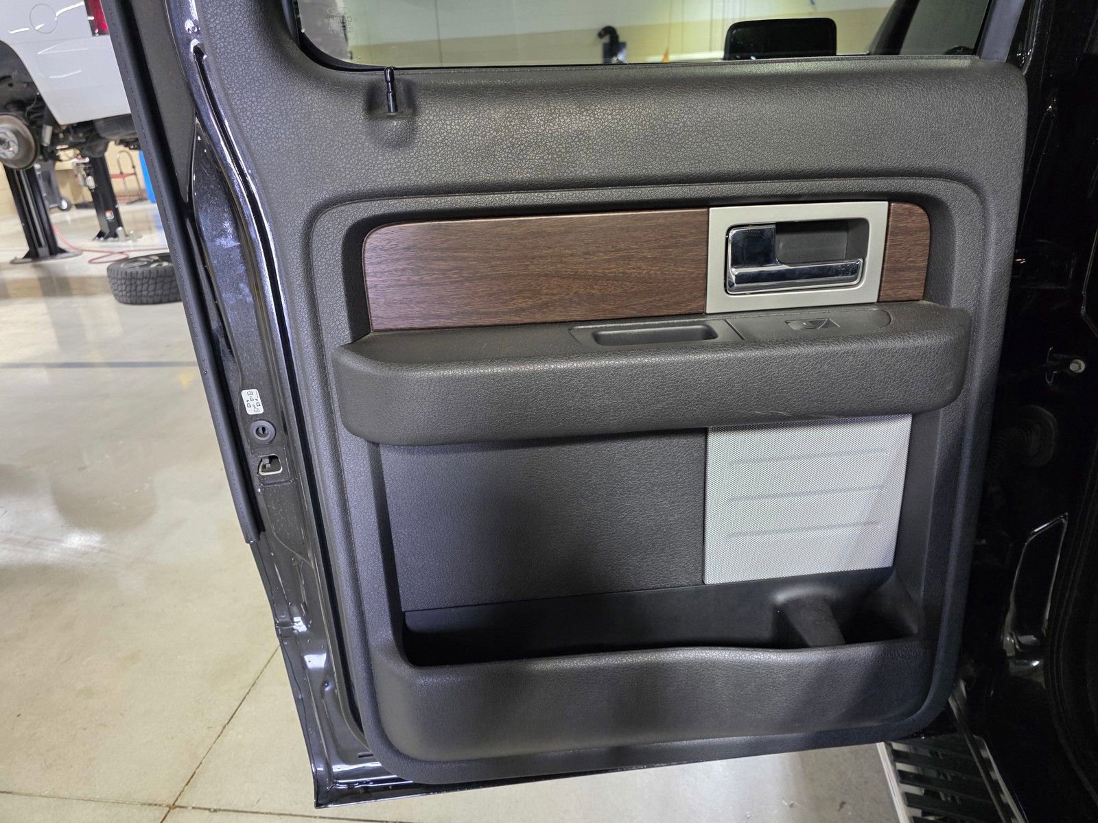 Used 2013 Ford F150 Lariat RWD image 10