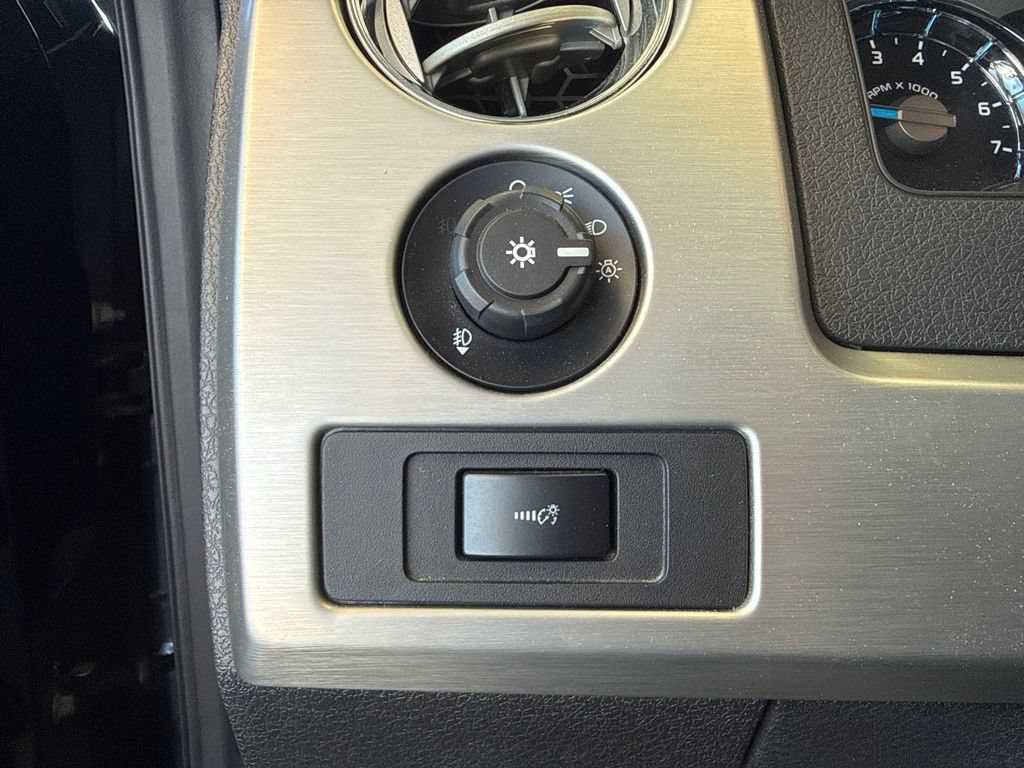 Used 2013 Ford F150 Platinum AWD/4WD image 17