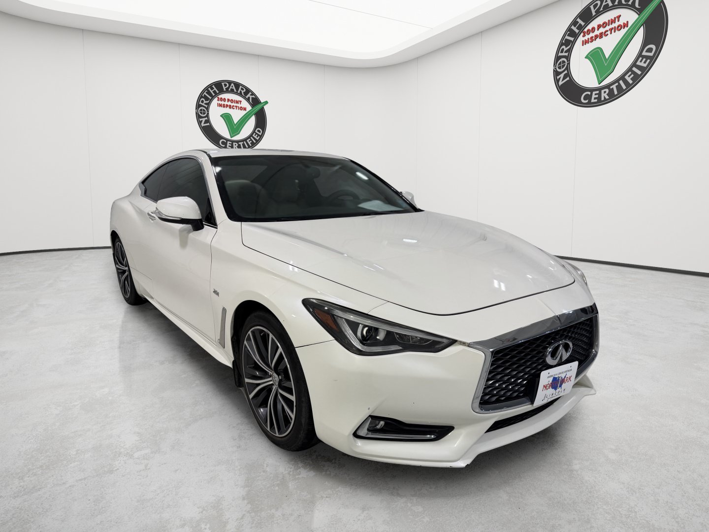 Used 2017 INFINITI Q60 2.0t AWD/4WD image 7