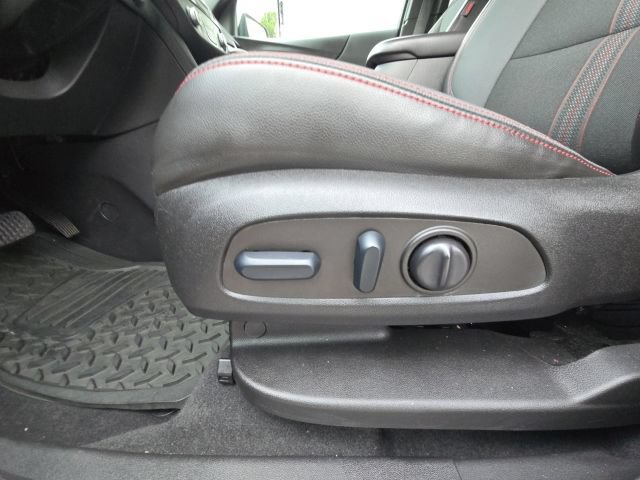 Used 2022 Chevrolet Equinox RS w/ LPO, Floor Liner Package FWD image 22
