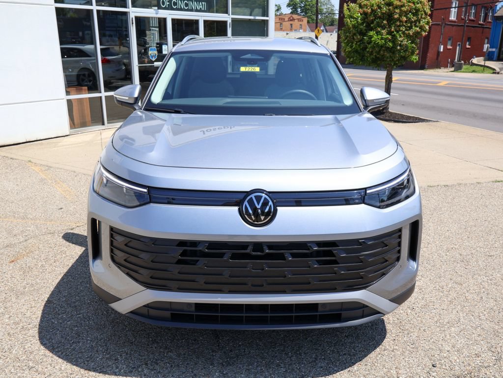 New 2026 Volkswagen Tiguan S FWD image 8