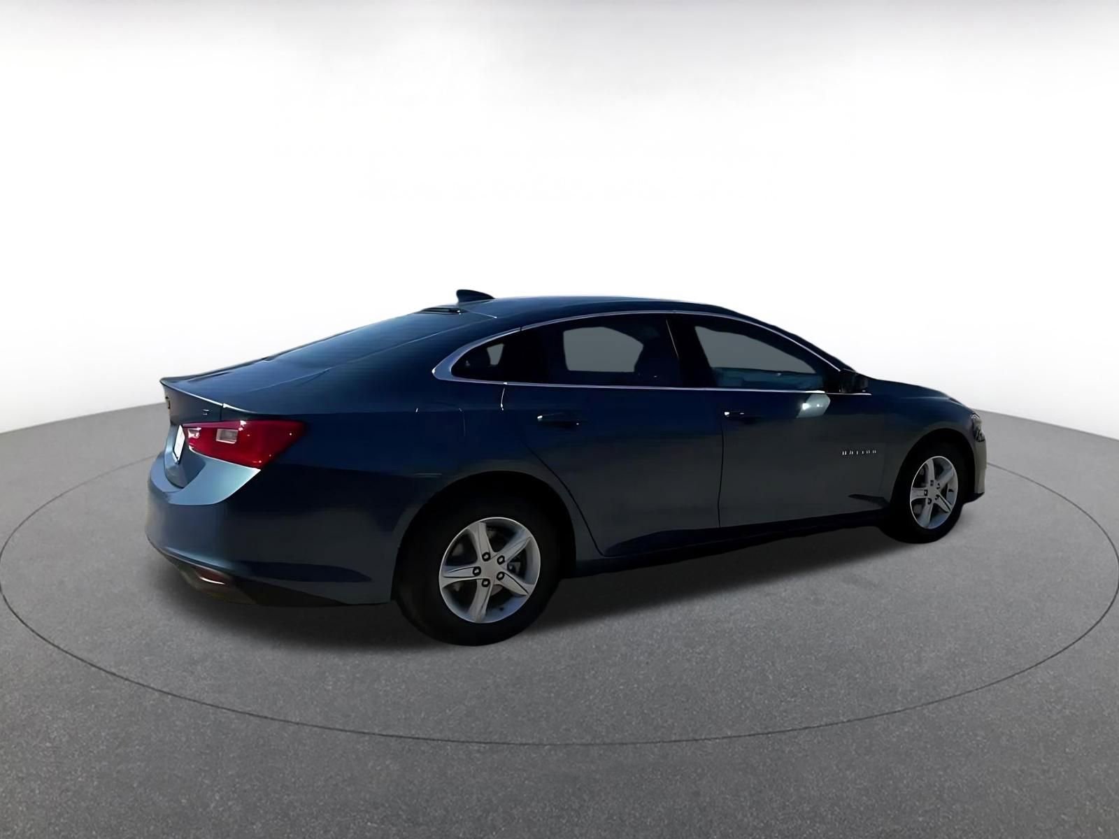 Used 2024 Chevrolet Malibu LT image 15