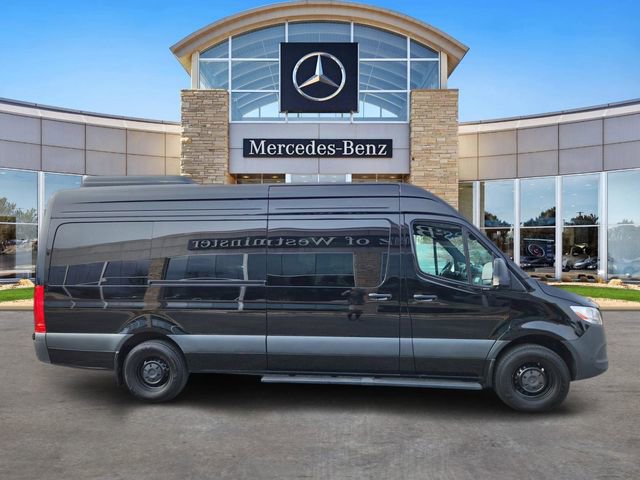 Used 2024 Mercedes-Benz Sprinter 2500 image 5