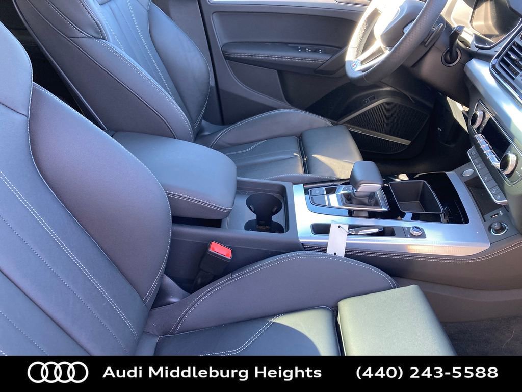 Certified 2024 Audi Q5 2.0T Premium Plus w/ Premium Plus Package image 29