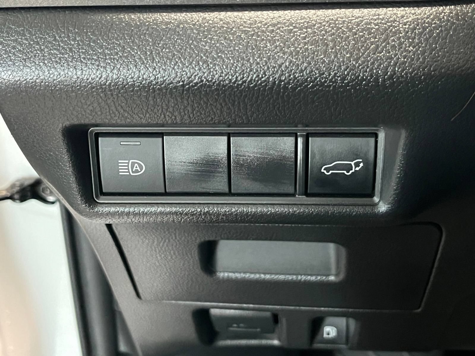 Used 2024 Toyota Grand Highlander AWD Hybrid image 34