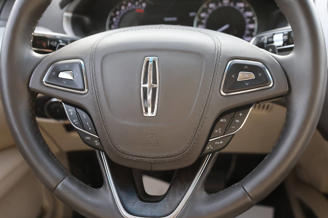 Used 2020 Lincoln MKZ Reserve w/ Elements Package image 18