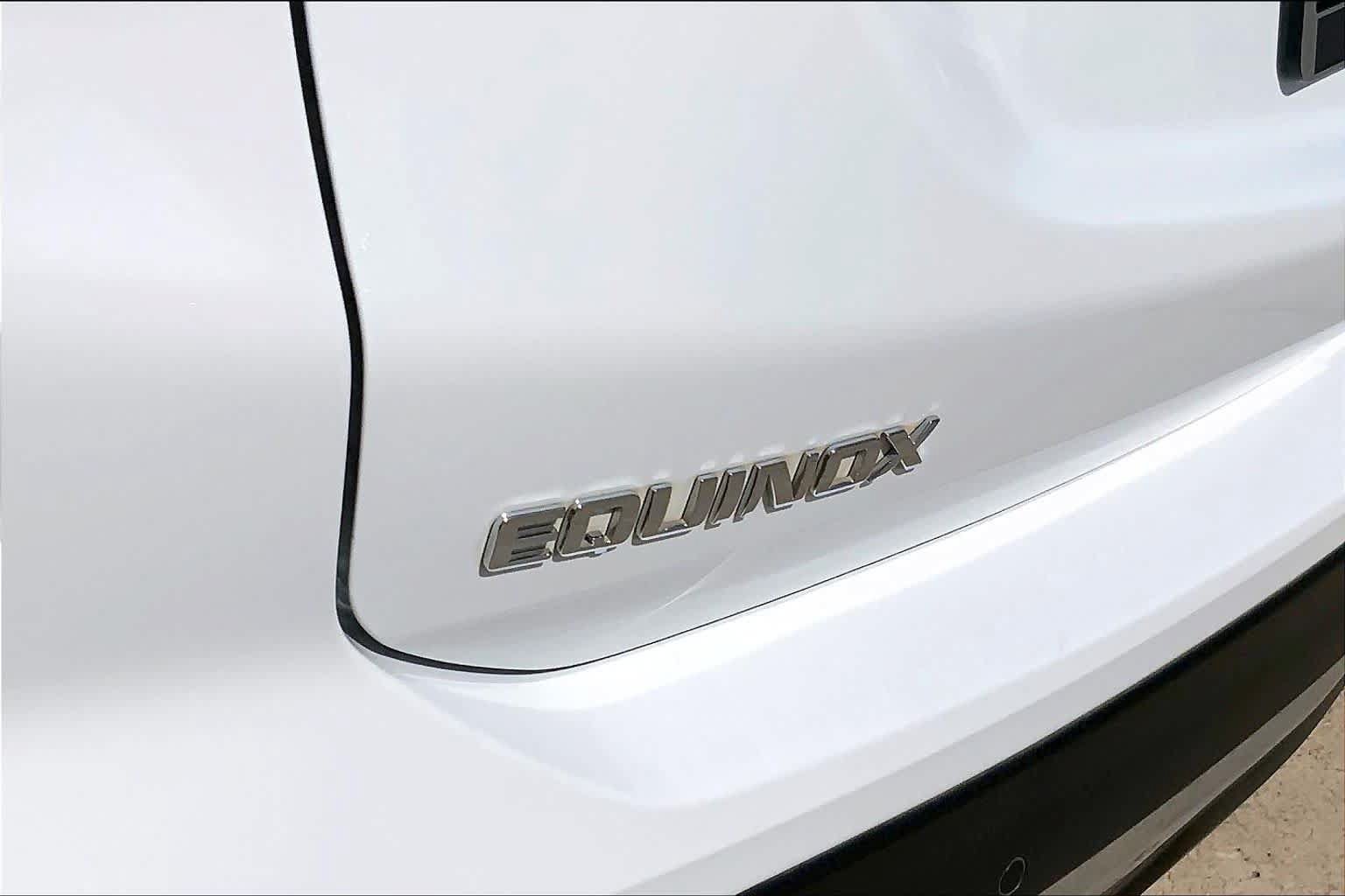 Used 2023 Chevrolet Equinox LT FWD image 30