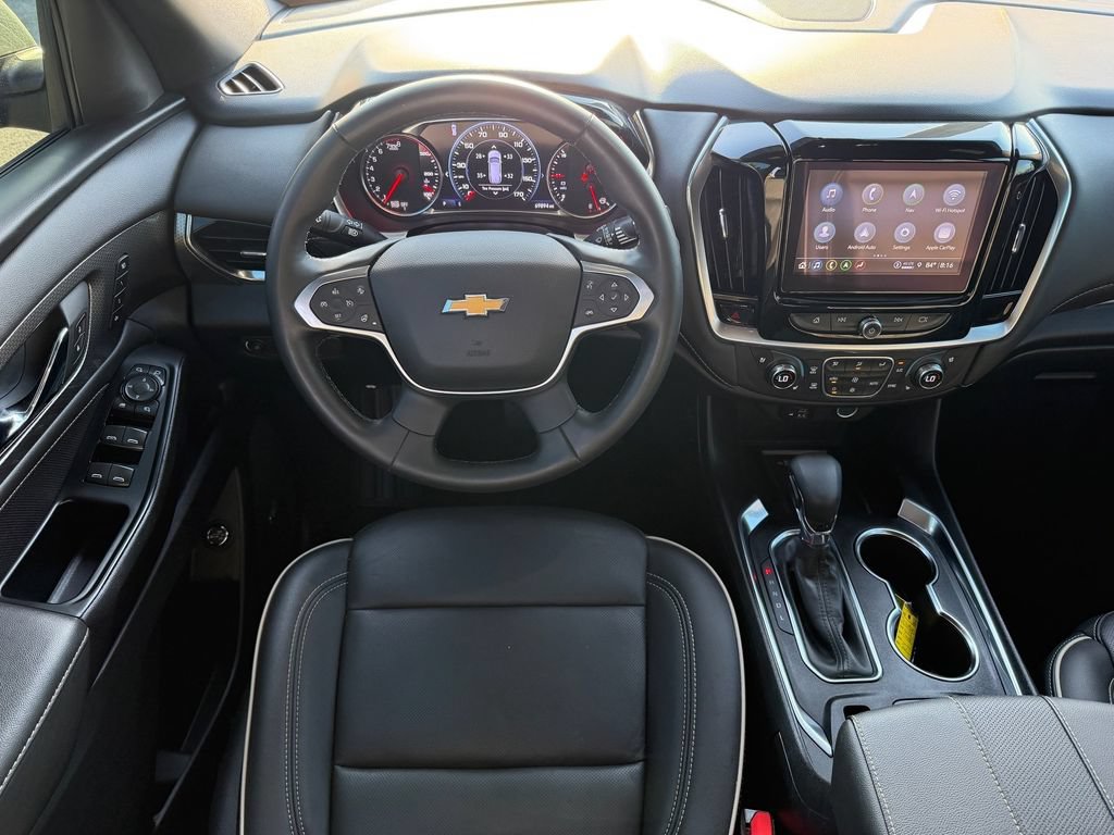 Used 2023 Chevrolet Traverse Premier AWD/4WD image 17