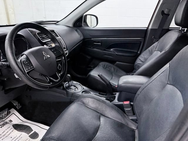 Used 2017 Mitsubishi Outlander Sport SEL FWD image 17