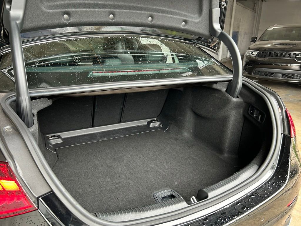 Used 2025 Mercedes-Benz C 300 4MATIC Sedan image 42