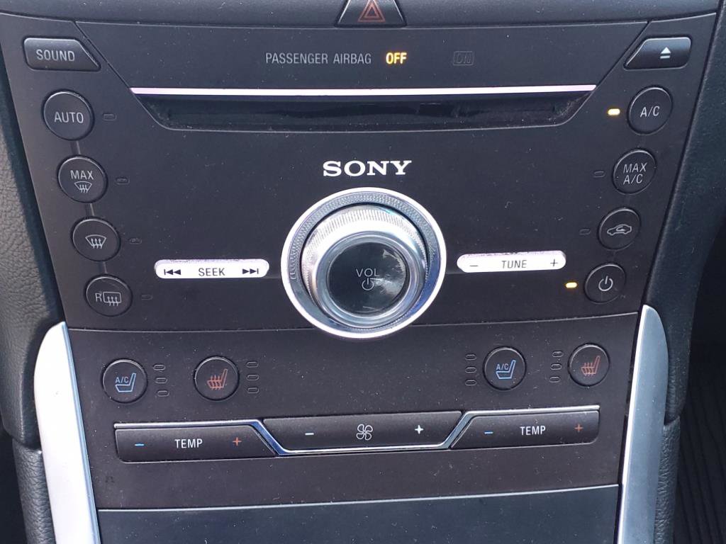 Used 2018 Ford Edge Titanium w/ Equipment Group 301A image 8