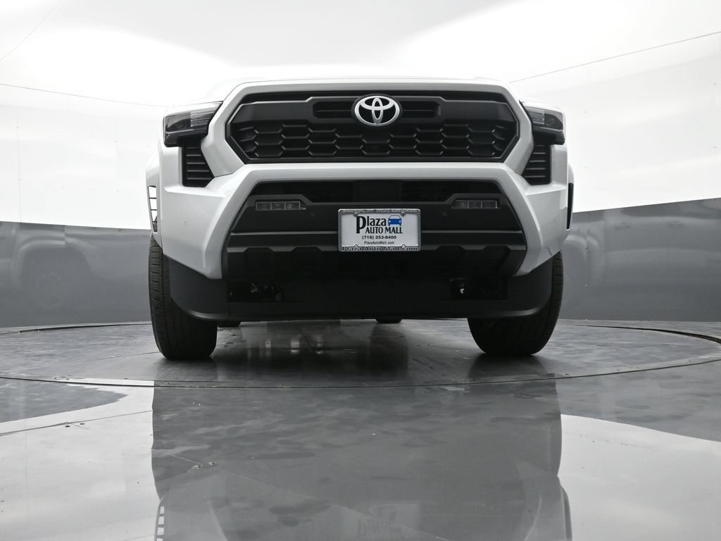 New 2024 Toyota Tacoma TRD Sport w/ TRD Sport Upgrade Package AWD/4WD image 24