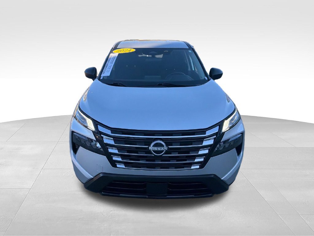 Used 2024 Nissan Rogue S AWD/4WD image 8