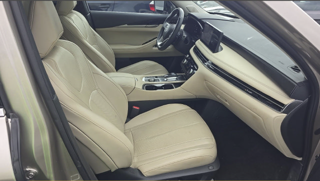 Used 2023 INFINITI QX60 Sensory w/ Vision Package AWD/4WD image 9