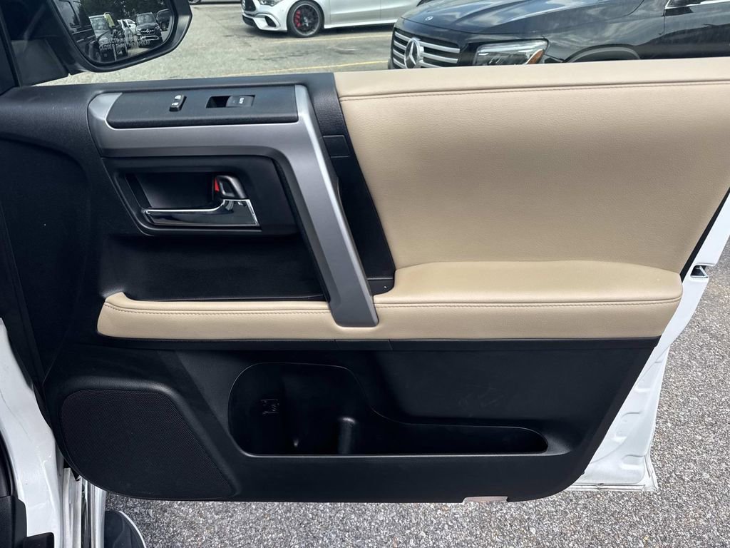 Used 2024 Toyota 4Runner Limited RWD image 14