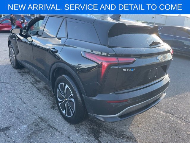 Used 2024 Chevrolet Blazer EV LT AWD/4WD image 3