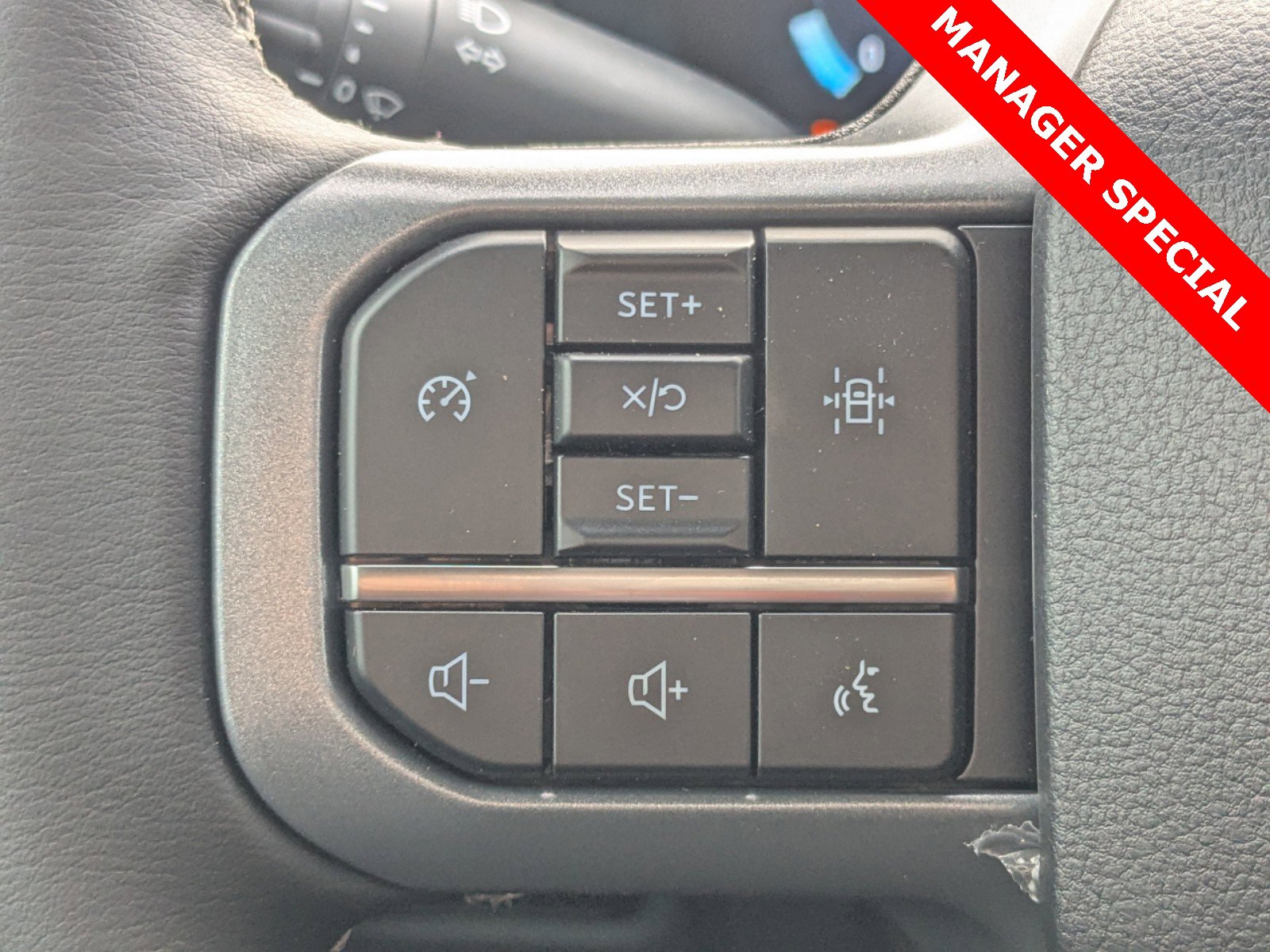 New 2025 Ford F150 XLT w/ Equipment Group 301A Standard image 24