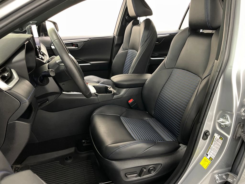 Used 2024 Toyota RAV4 XSE w/ Advanced Technology Package AWD/4WD image 25