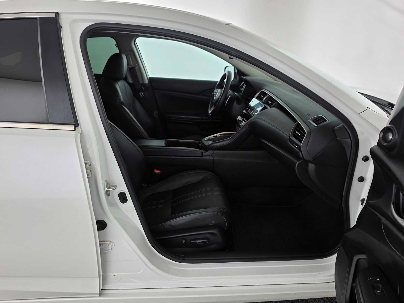 Used 2019 Honda Insight Touring image 10