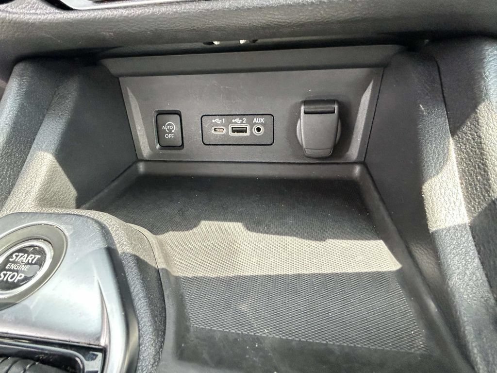 Used 2024 Nissan Sentra SV FWD image 18