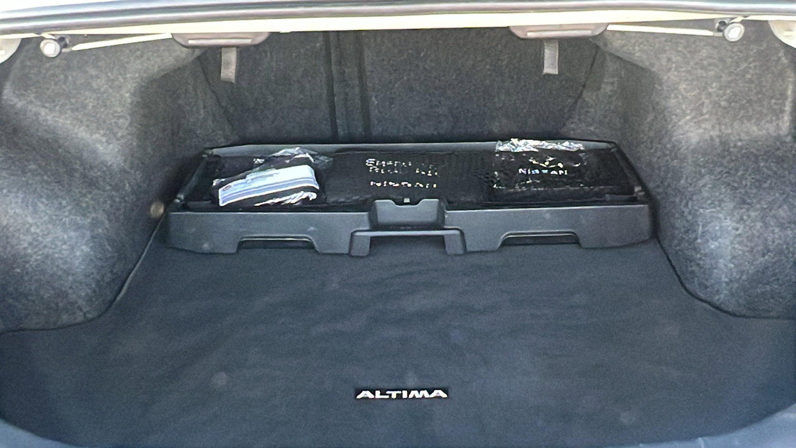 Used 2023 Nissan Altima 2.5 SV w/ SV Premium Package image 14