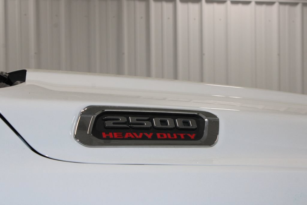 Used 2025 RAM 2500 Laramie AWD/4WD image 12