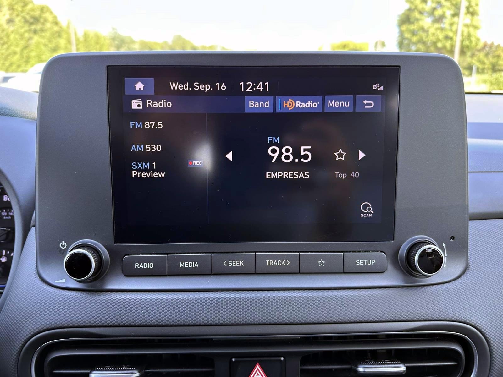 Used 2023 Hyundai Kona SEL AWD/4WD image 21
