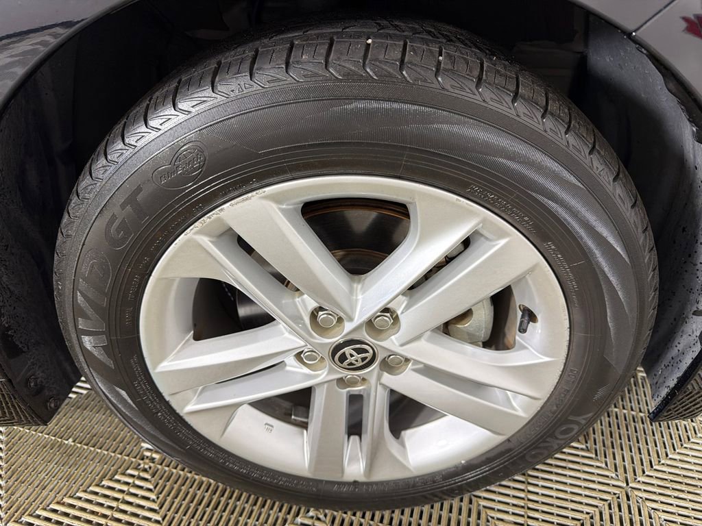 Used 2021 Toyota Corolla SE image 12