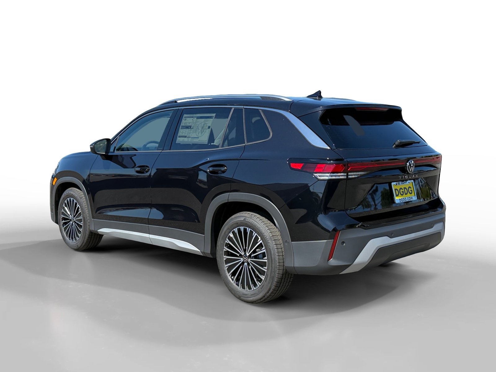 New 2026 Volkswagen Tiguan S FWD image 3