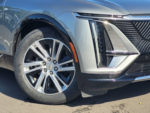 Used 2024 Cadillac Lyriq Tech RWD image 9
