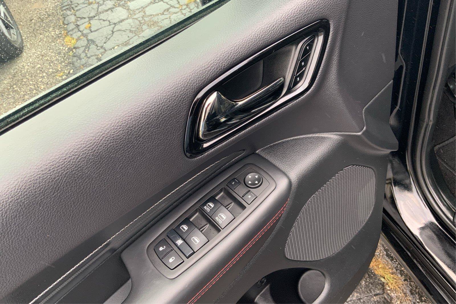 Used 2025 Dodge Durango R/T AWD/4WD image 21