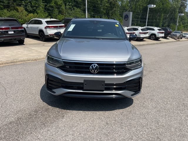 Used 2023 Volkswagen Tiguan SE R-Line FWD image 33