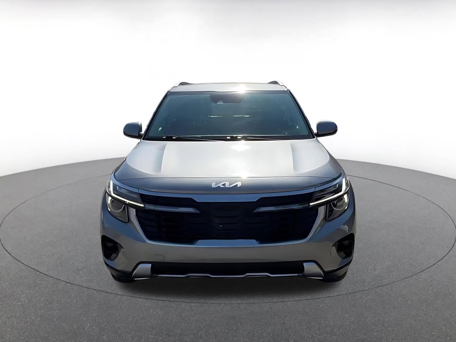 Used 2025 Kia Seltos S FWD image 5