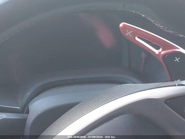 Used 2016 Chevrolet Corvette Z06 w/ 3LZ Preferred Equipment Group image 8