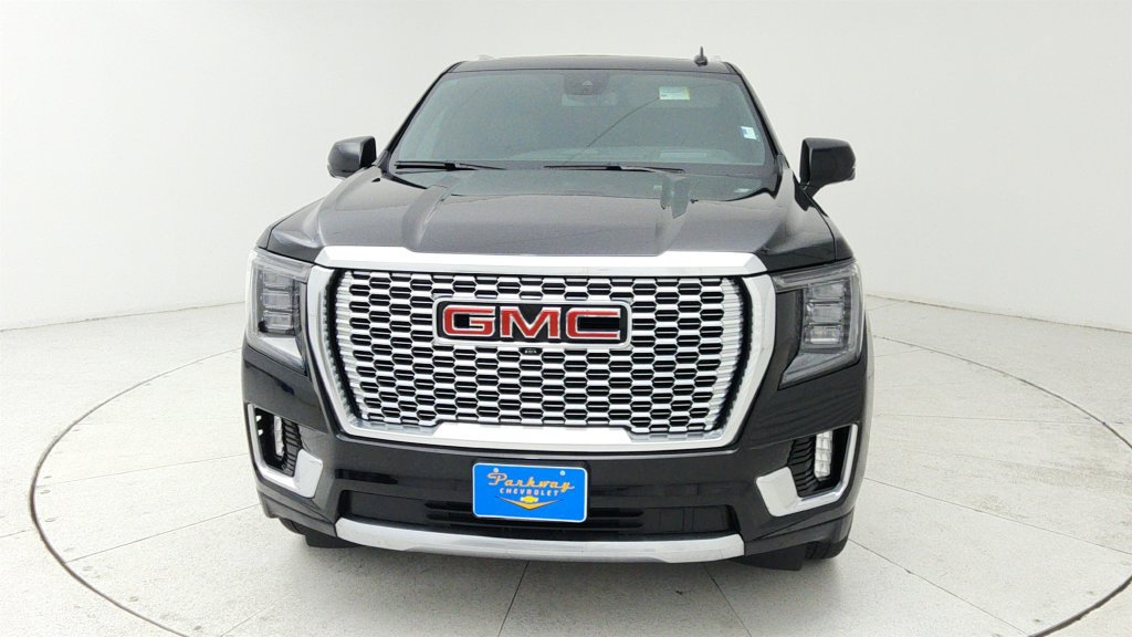 Used 2023 GMC Yukon Denali AWD/4WD image 2