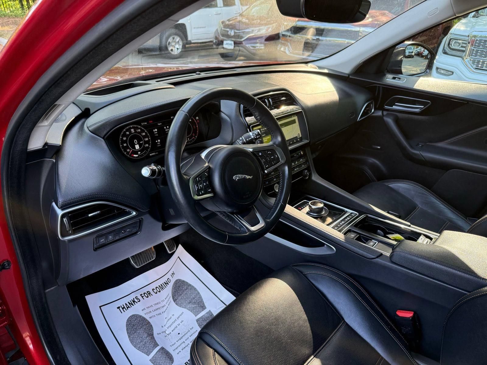 Used 2019 Jaguar F-PACE Prestige AWD/4WD image 28