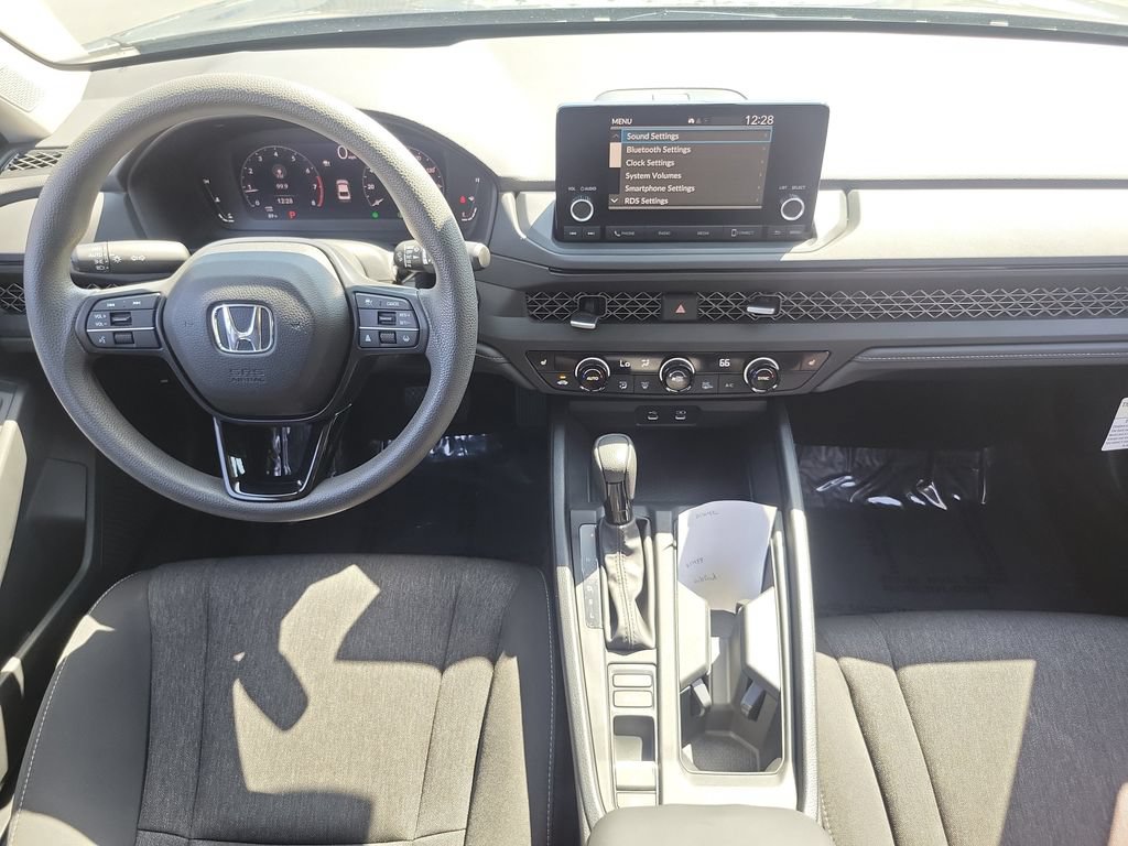 Certified 2023 Honda Accord EX image 10
