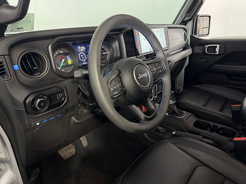 Used 2024 Jeep Wrangler Unlimited Rubicon 4xe image 21