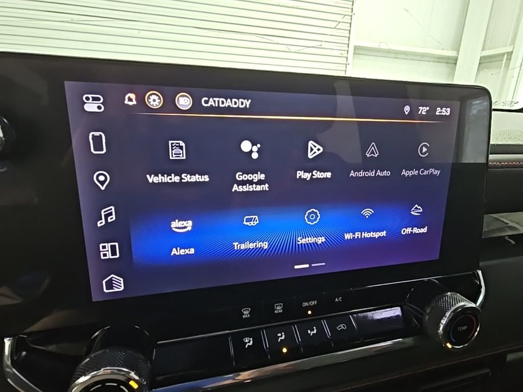 Used 2024 Chevrolet Colorado Z71 image 13