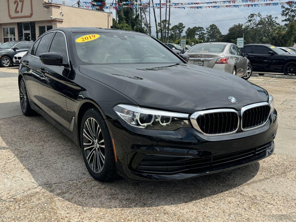 Used 2019 BMW 530i xDrive w/ Convenience Package image 3