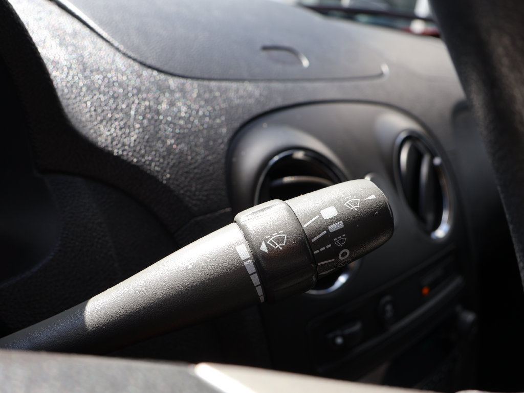 Used 2009 Chevrolet HHR LS FWD image 15