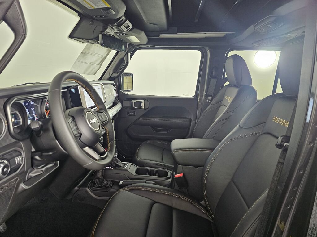 New 2025 Jeep Wrangler Unlimited Rubicon 392 image 13