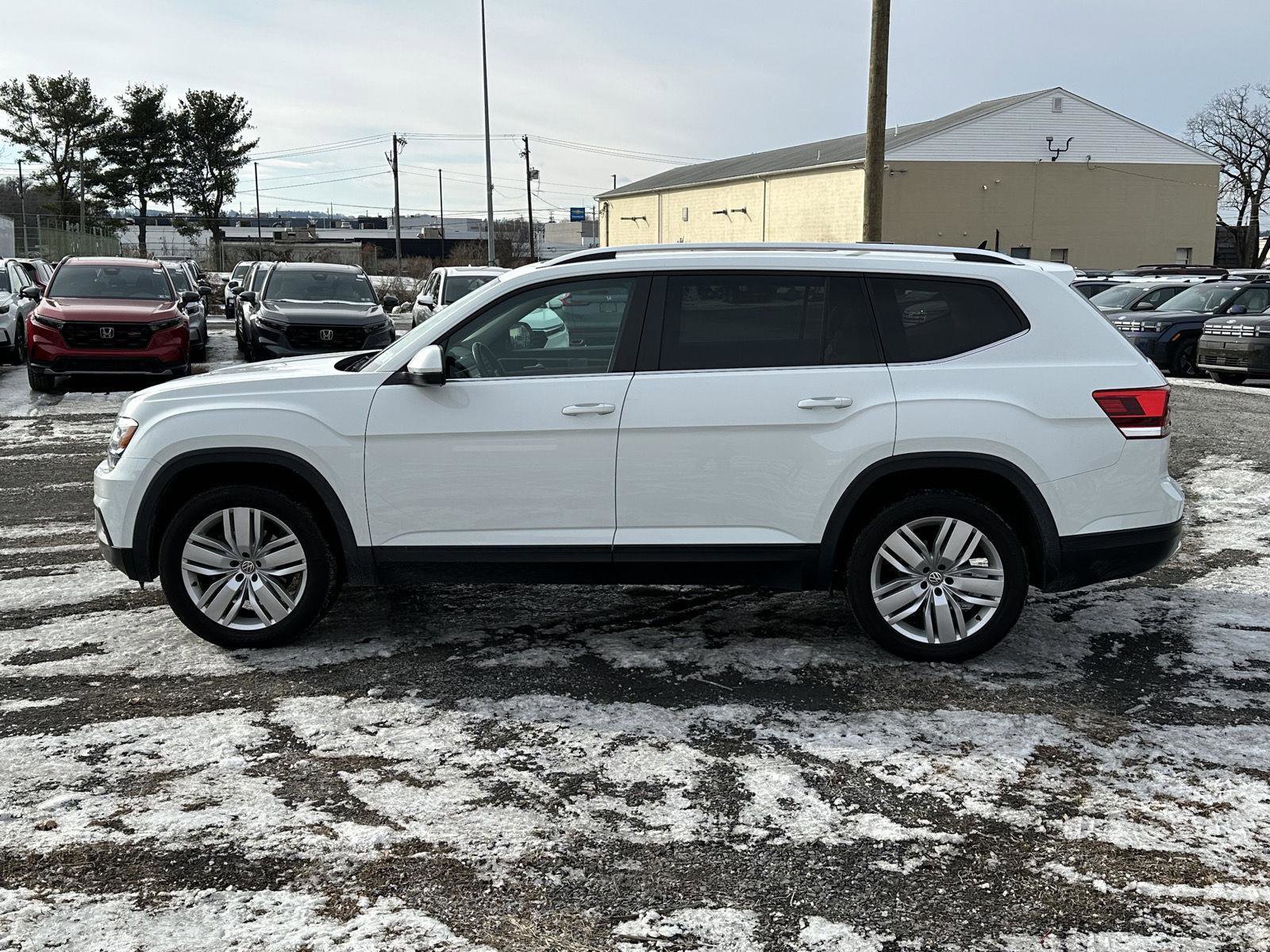 Used 2019 Volkswagen Atlas SE w/ Panoramic Sunroof Package image 5