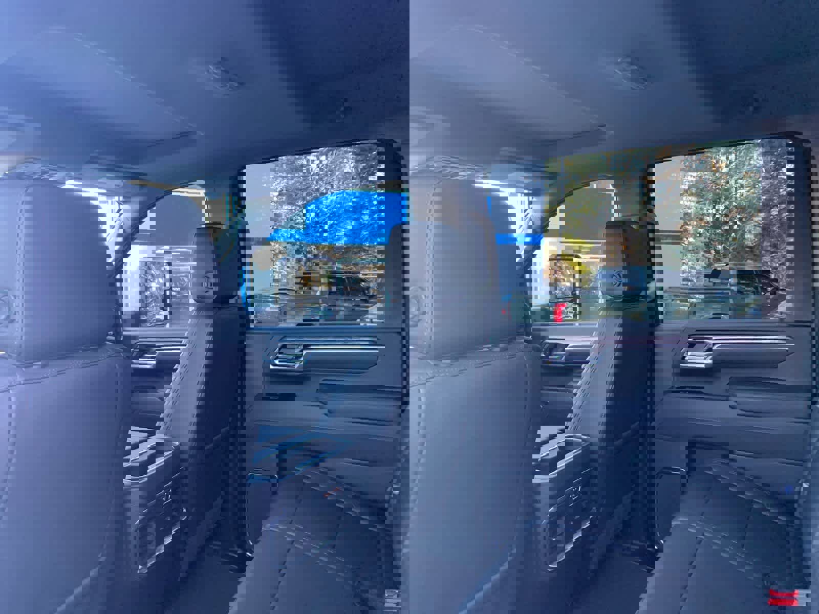 Certified 2025 Chevrolet Silverado 2500 LTZ w/ LTZ Convenience Package image 32