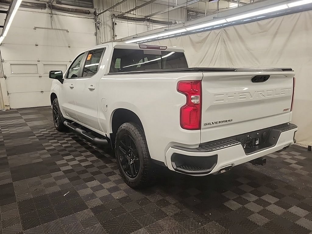 Used 2024 Chevrolet Silverado 1500 RST w/ Convenience Package II AWD/4WD image 4