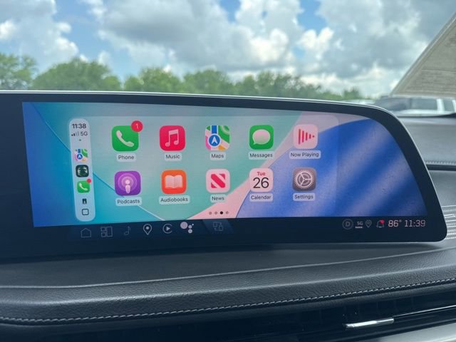 Used 2025 Cadillac XT4 Premium Luxury FWD image 5