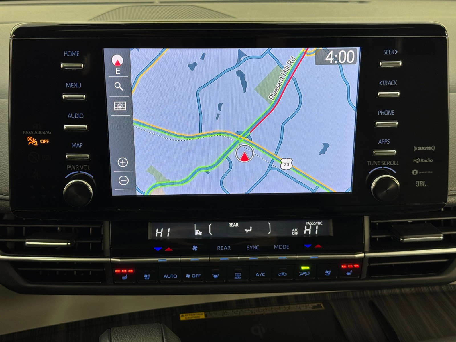 Used 2024 Toyota Sienna Limited image 27